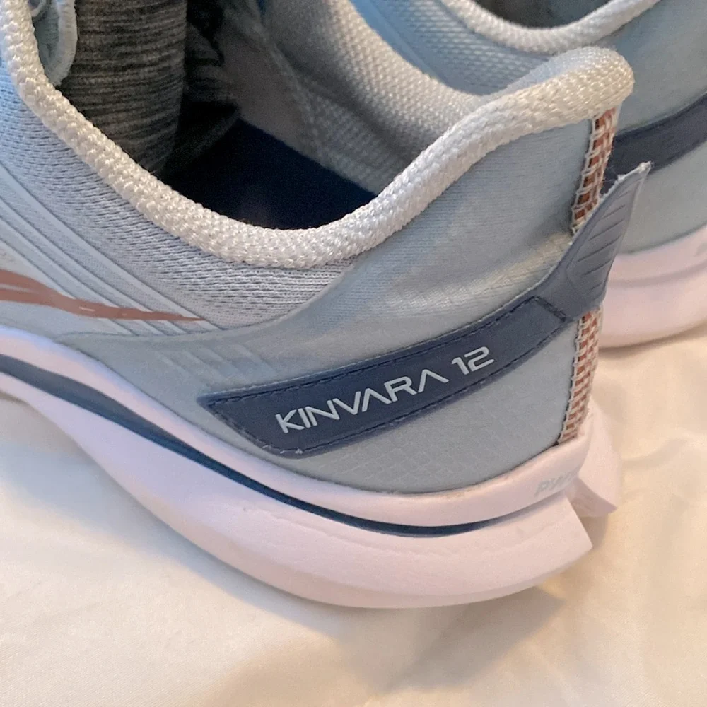 Saucony kinvara 12 running shoes